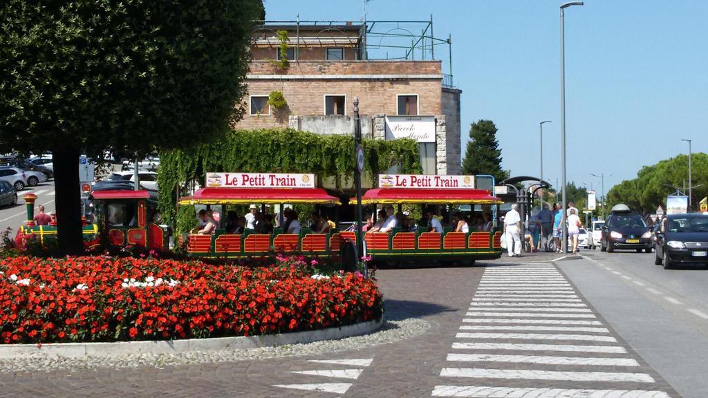 Residence Girasole Peschiera del Garda Buitenkant foto